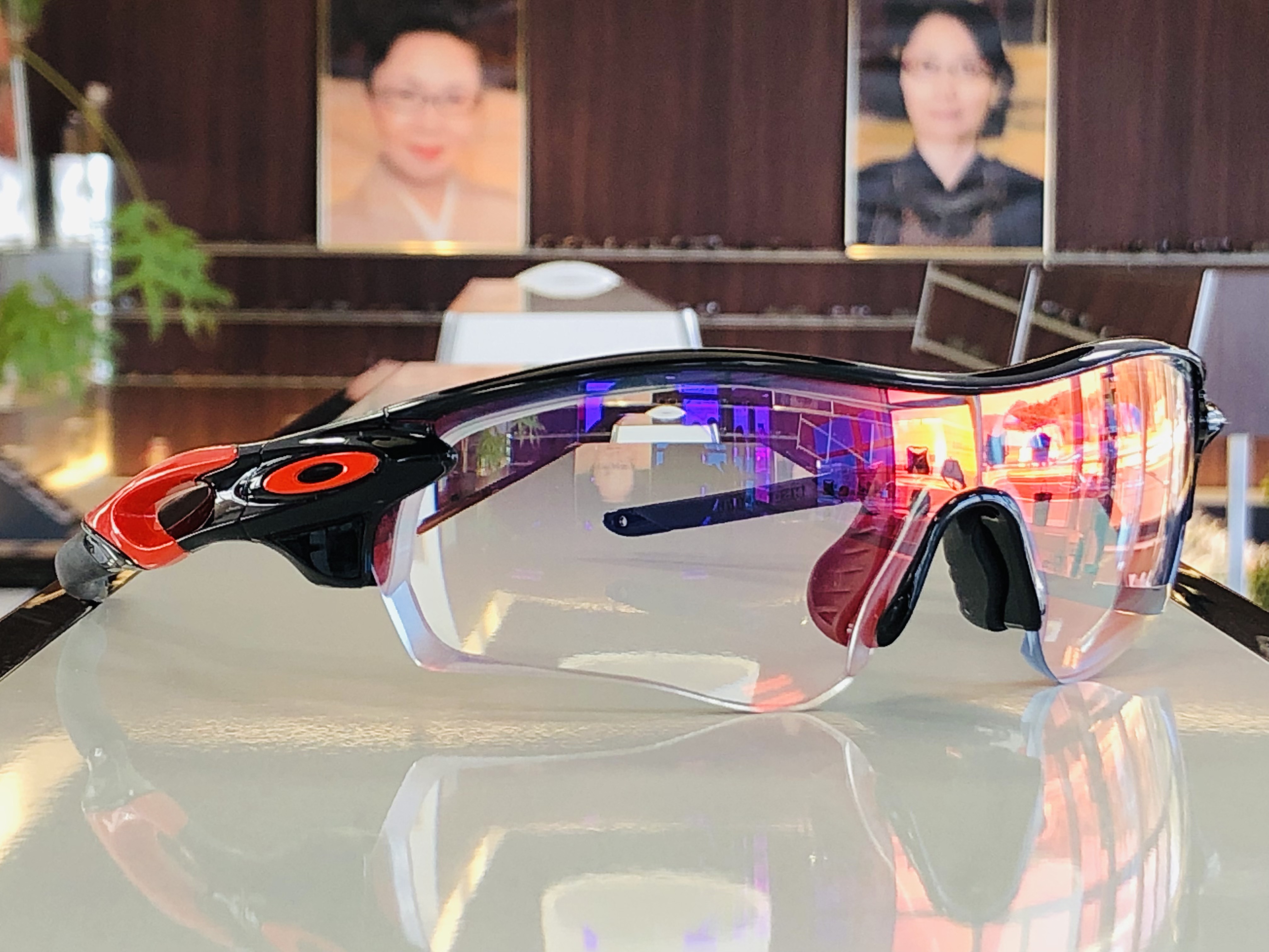 OAKLEY RADAR LOCK に一眼ダイレクト加工の度付きレンズ！ICRX調光 