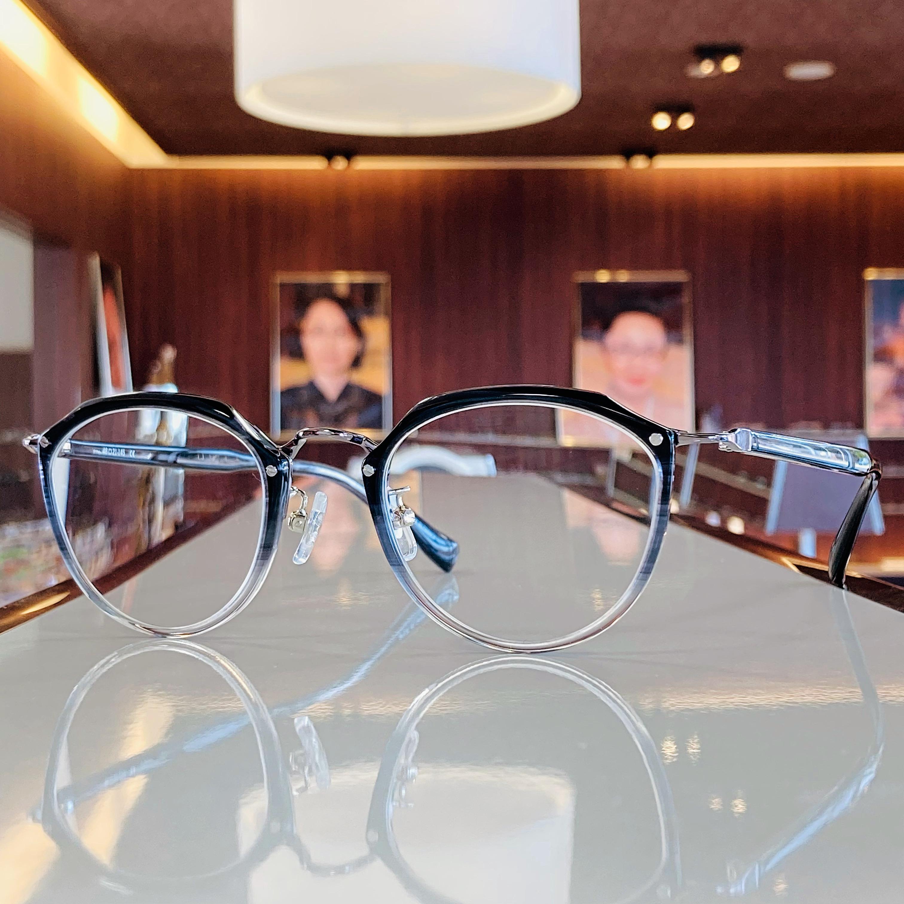 老眼か？どうなのか？そんなお年頃のあなたに！HOYA DigiZero（デジゼロ）アシストレンズ＆Y’s（ワイズ）の組み合わせ♪